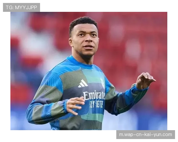 姆巴佩左膝扭伤采取保守治疗 法国队医团队评估其恢复进度